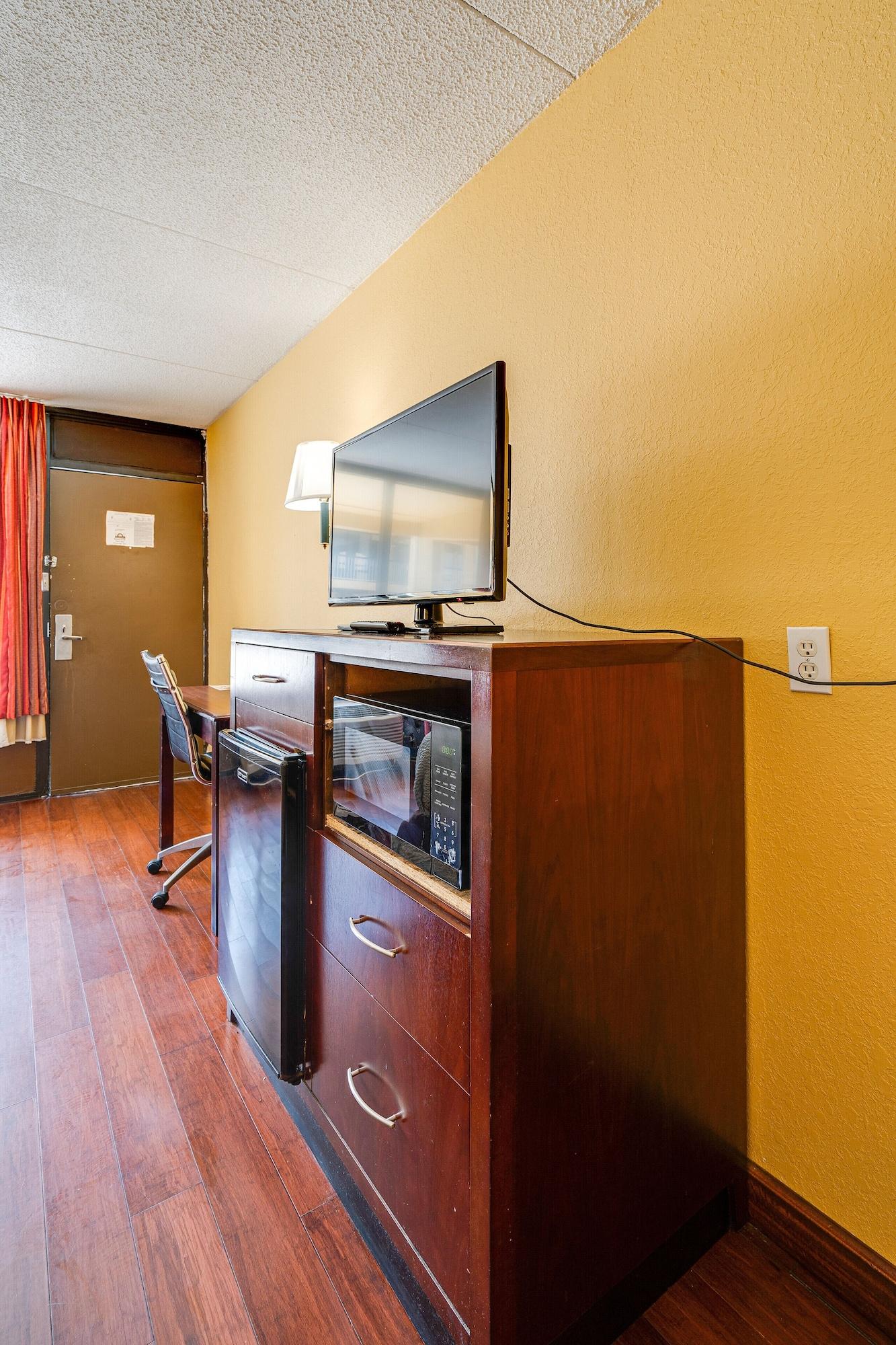 Days Inn By Wyndham Nashville Saint Thomas West Hospital Exterior foto
